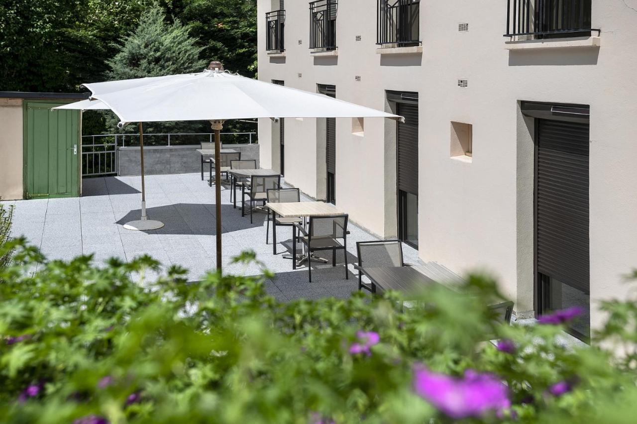 Logis Hotel Restaurant Le Mont Aigoual Meyrueis Bagian luar foto