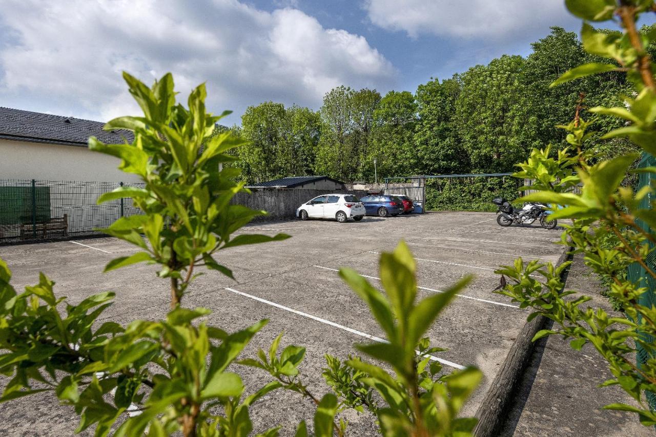 Logis Hotel Restaurant Le Mont Aigoual Meyrueis Bagian luar foto