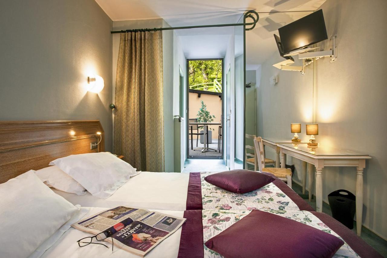Logis Hotel Restaurant Le Mont Aigoual Meyrueis Bagian luar foto