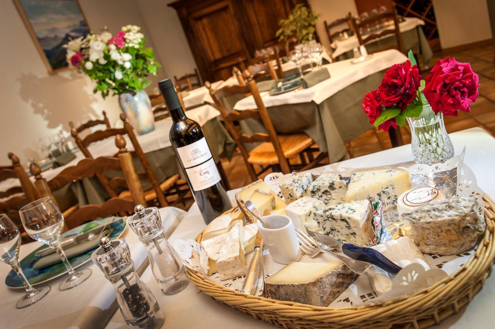 Logis Hotel Restaurant Le Mont Aigoual Meyrueis Bagian luar foto