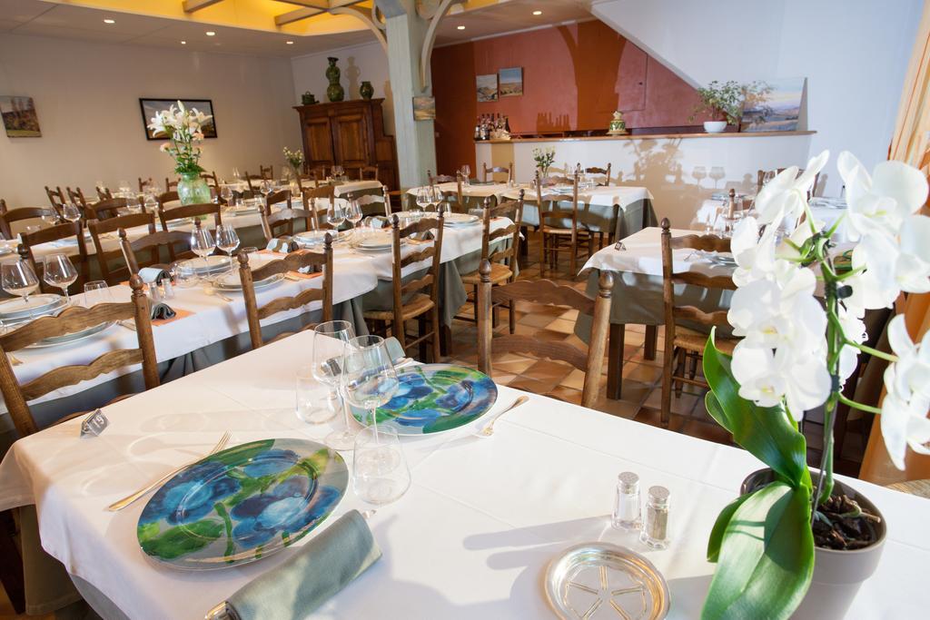 Logis Hotel Restaurant Le Mont Aigoual Meyrueis Bagian luar foto