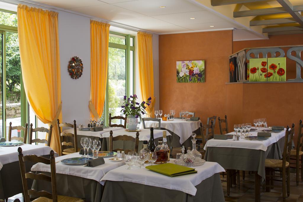 Logis Hotel Restaurant Le Mont Aigoual Meyrueis Bagian luar foto